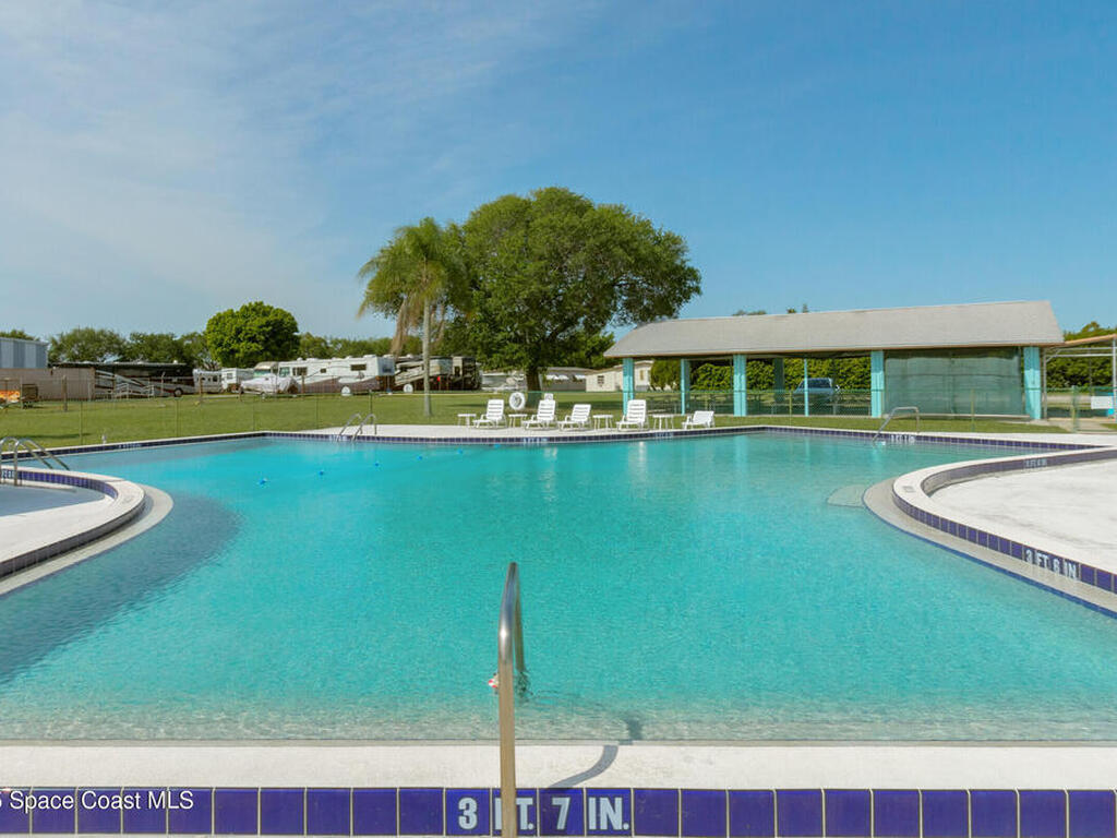 520 Ruth Circle, Melbourne, FL 32904