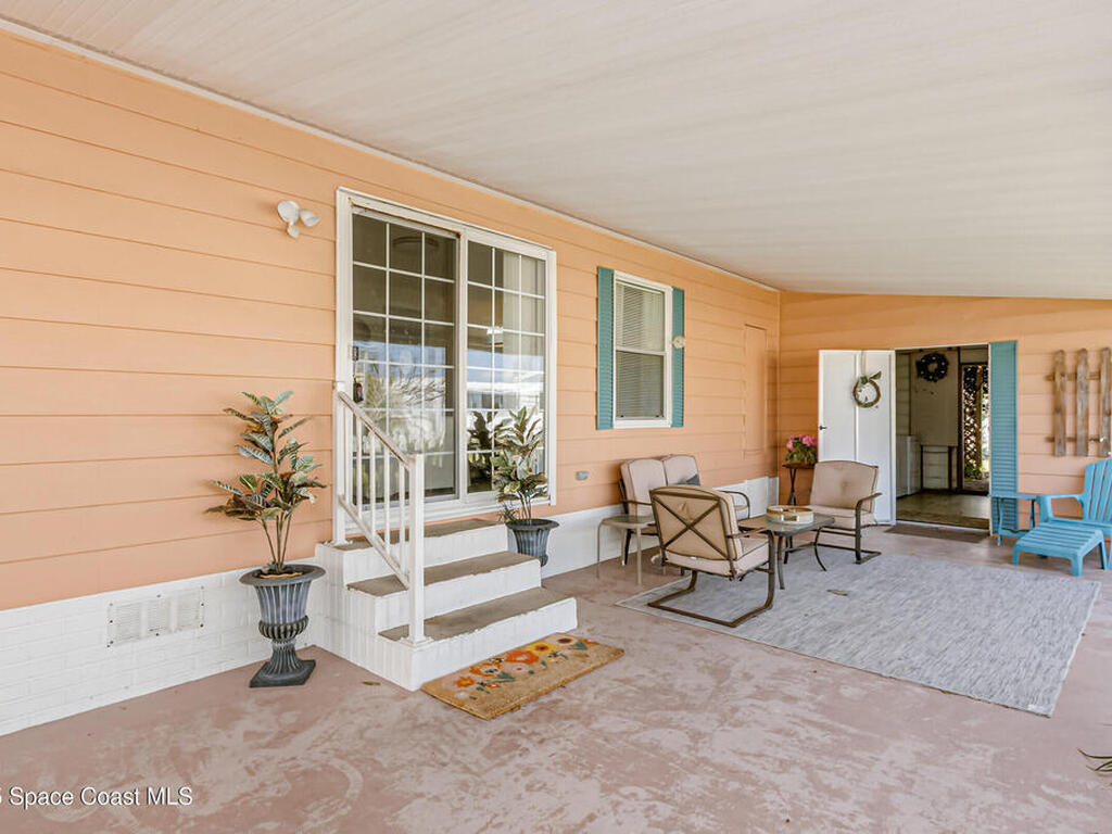 520 Ruth Circle, Melbourne, FL 32904
