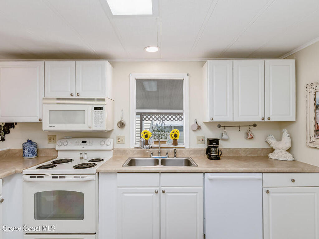 520 Ruth Circle, Melbourne, FL 32904
