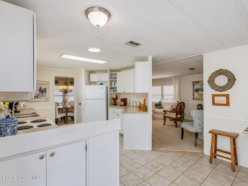 520 Ruth Circle, Melbourne, FL 32904