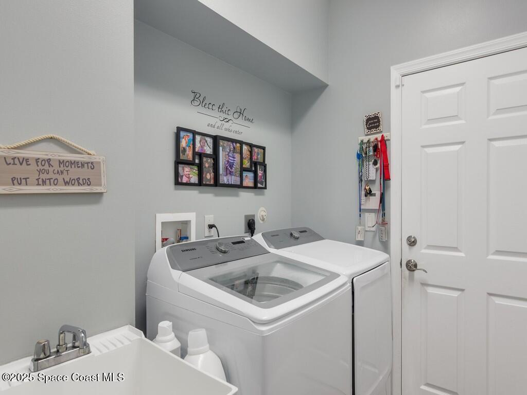 1907 Grey Falcon Circle, Vero Beach, FL 32962
