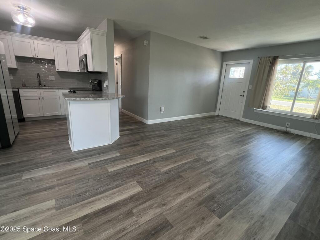 121 SE 4th Street, Satellite Beach, FL 32937