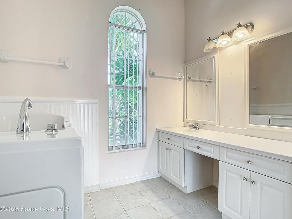 211 Seaview Street, Melbourne Beach, FL 32951