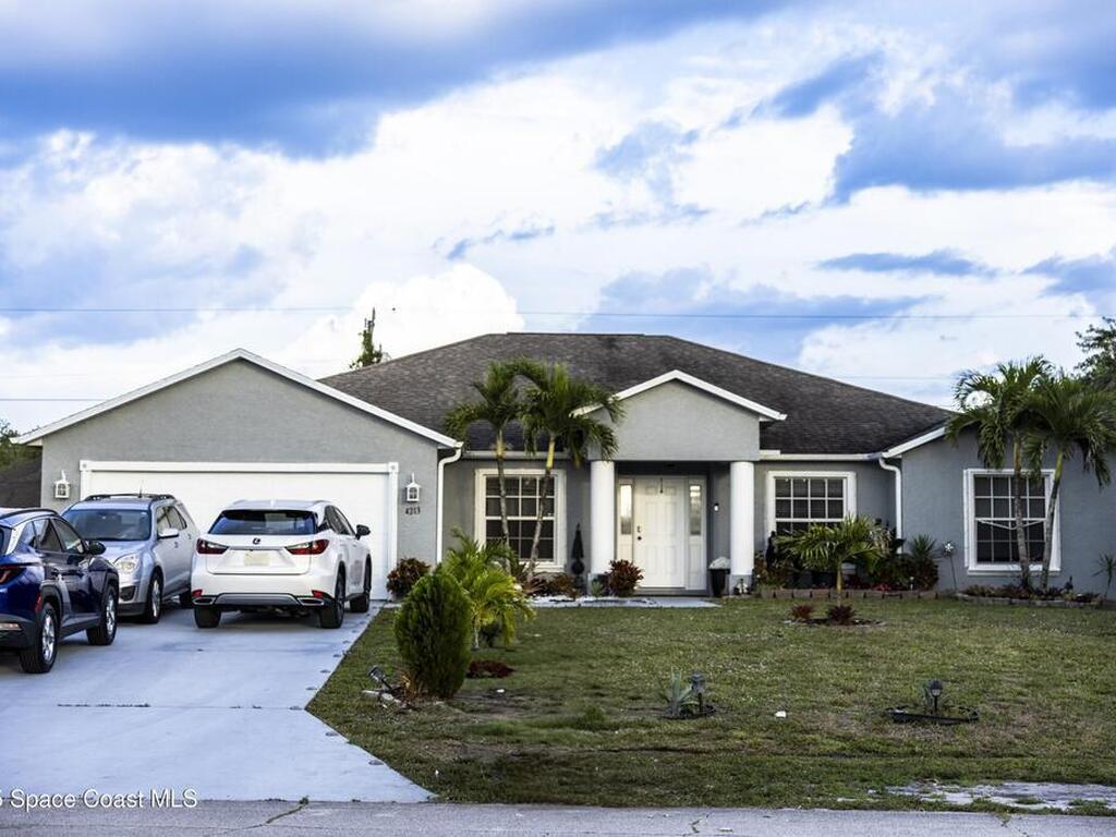 4213 SW Whitebread Road, Port St. Lucie, FL 34953
