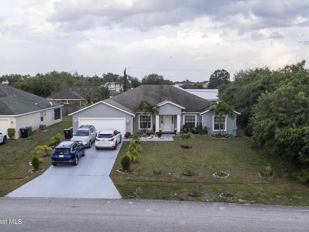4213 SW Whitebread Road, Port St. Lucie, FL 34953