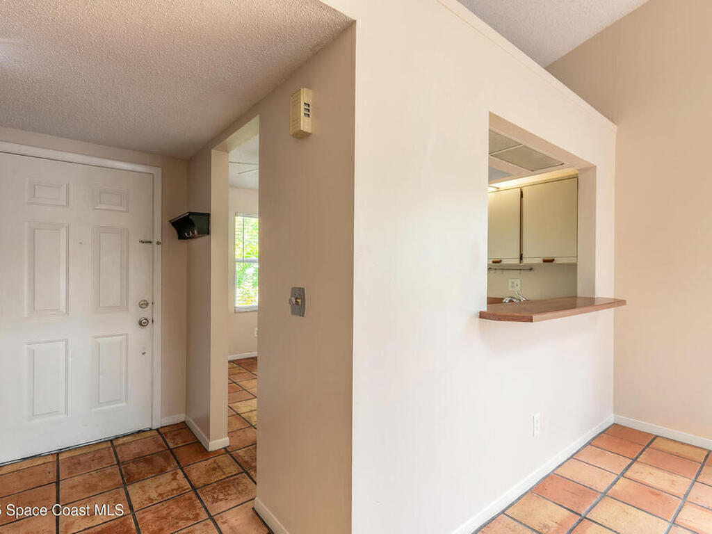 936 Meadow View Drive, Port Orange, FL 32127