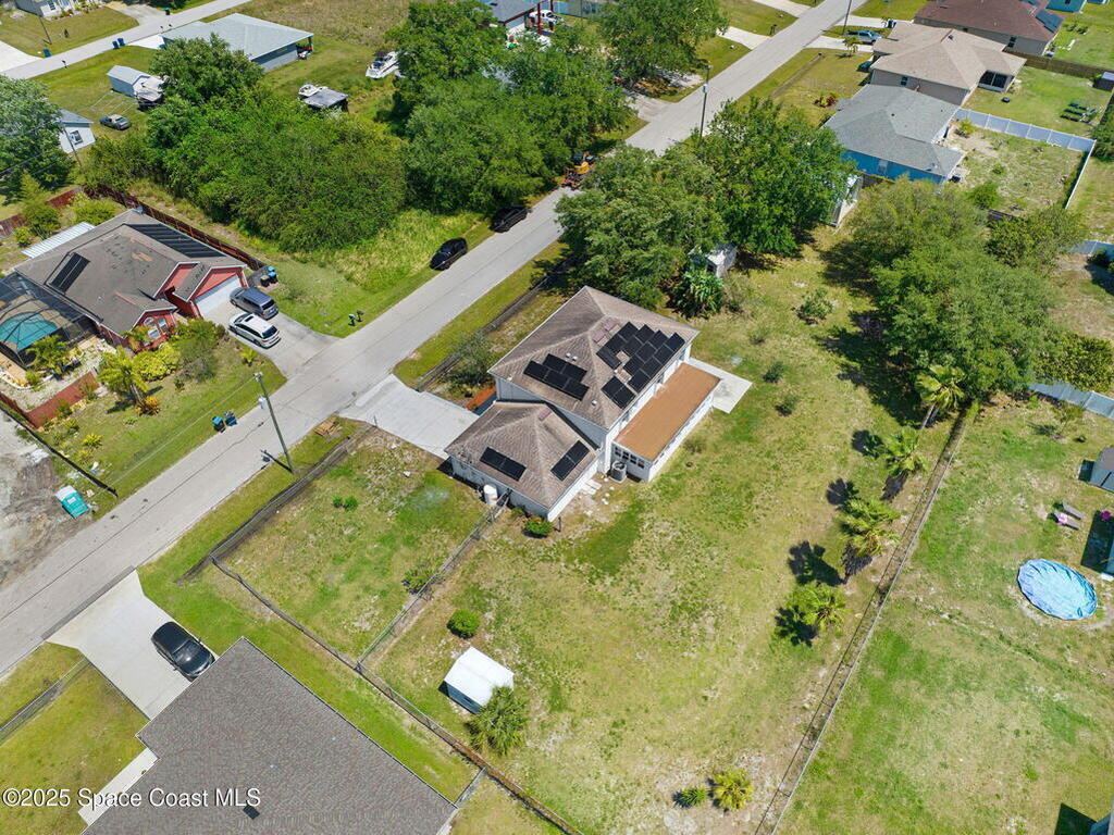 556 Haleybury Street, Palm Bay, FL 32908