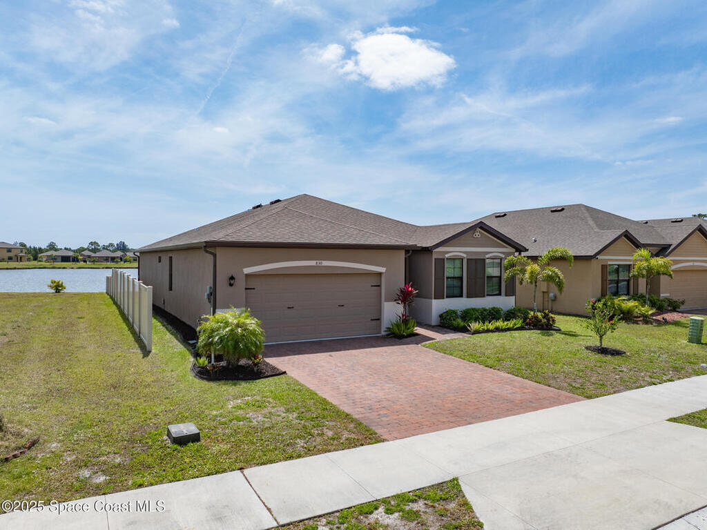 830 Remington Green Drive, Palm Bay, FL 32909