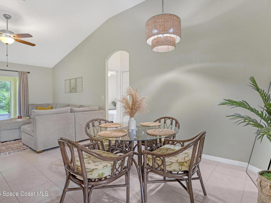 2712 Madrigal Lane, West Melbourne, FL 32904