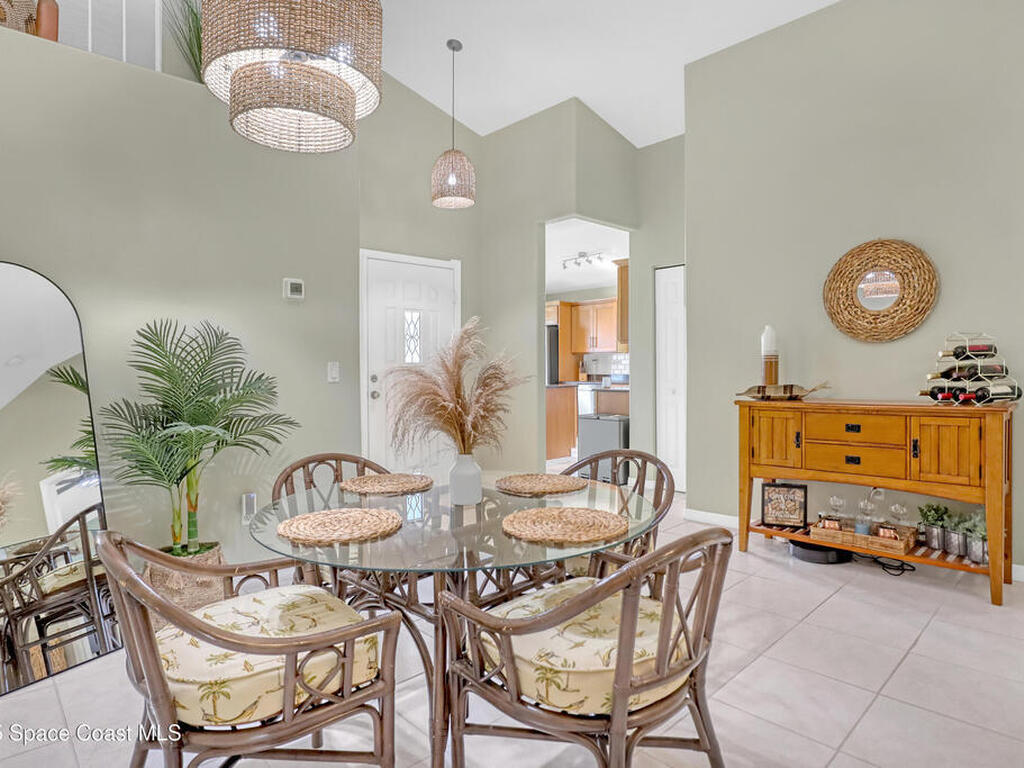 2712 Madrigal Lane, West Melbourne, FL 32904