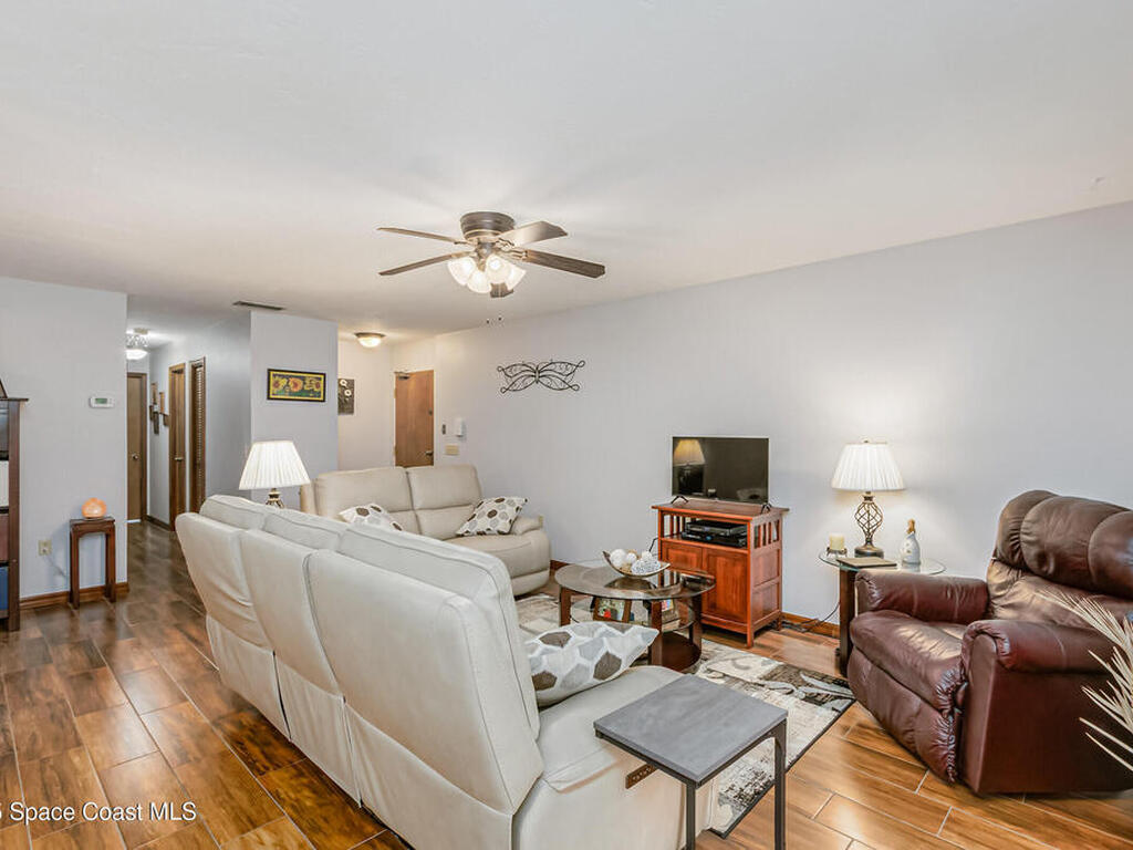 9025 York Lane, West Melbourne, FL 32904