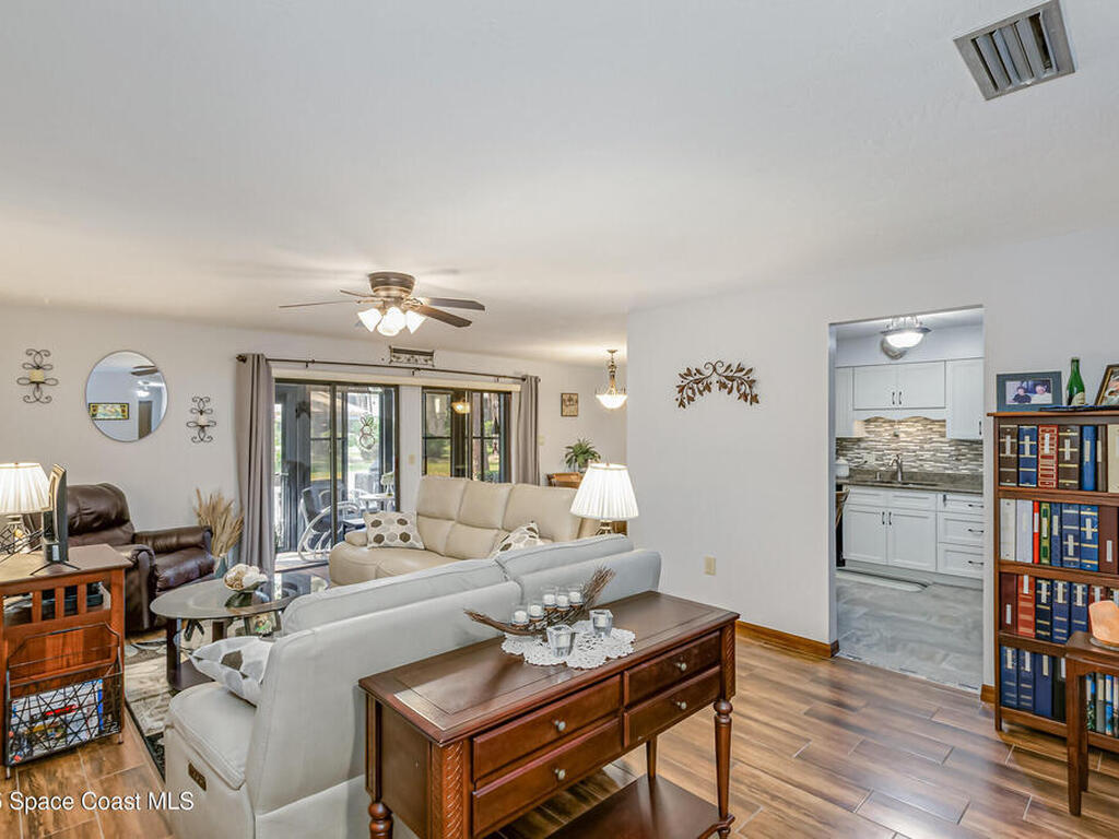 9025 York Lane, West Melbourne, FL 32904
