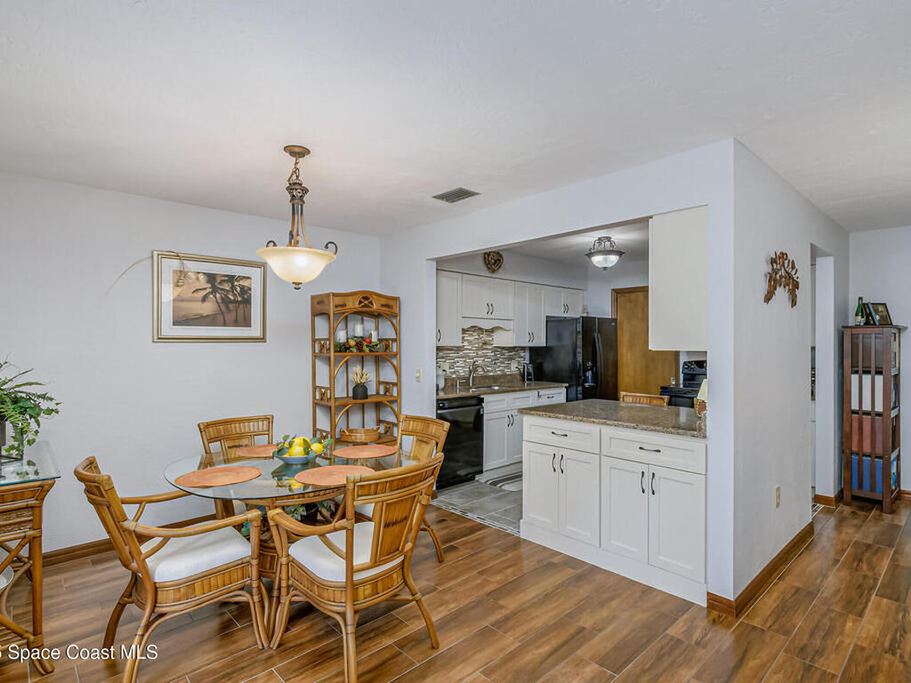 9025 York Lane, West Melbourne, FL 32904