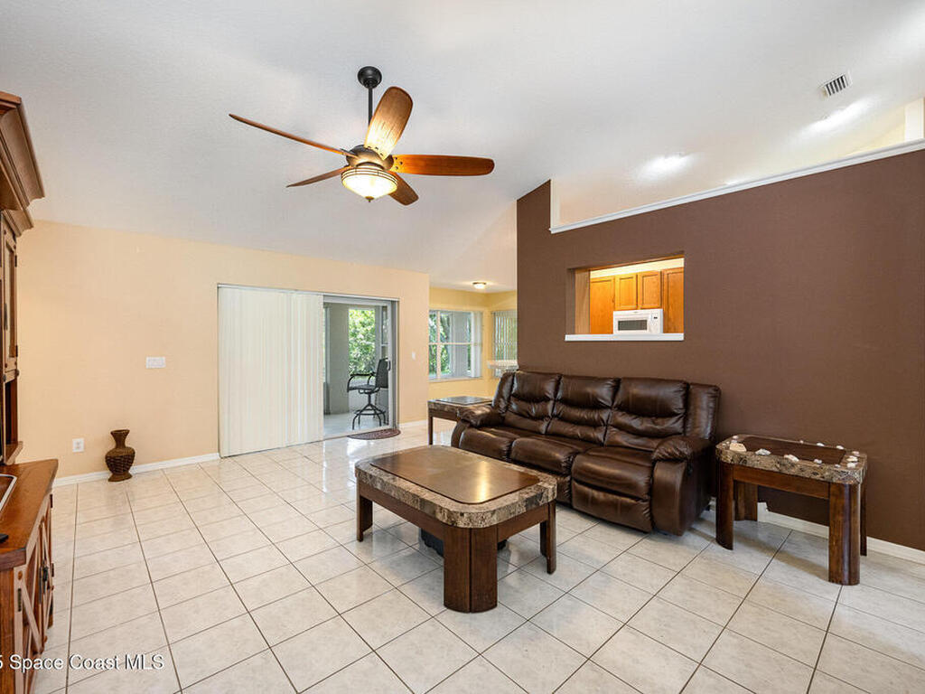 663 Autumn Glen Drive, Melbourne, FL 32940