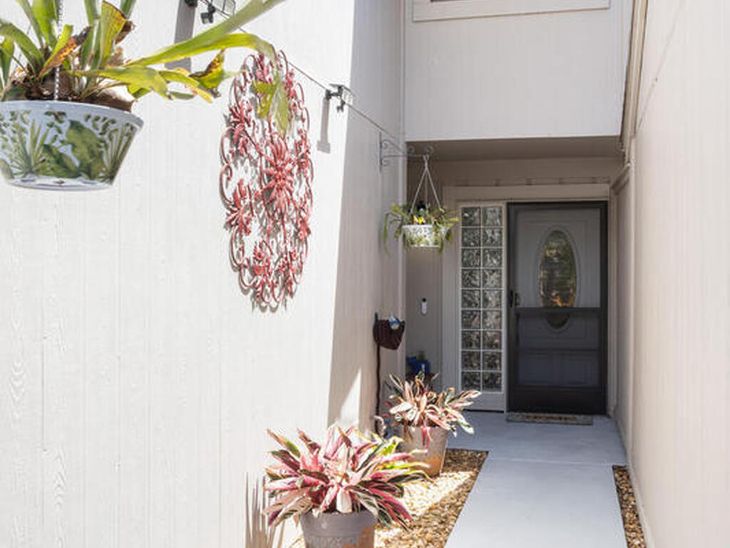 1216 Admiralty Boulevard, Rockledge, FL 32955