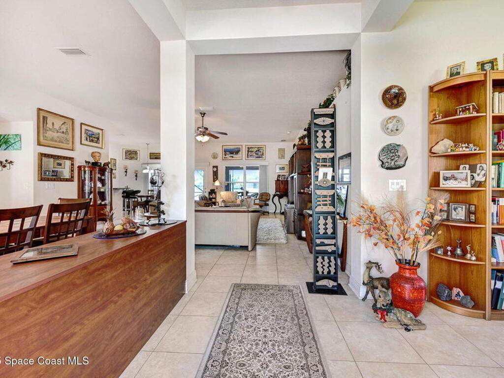 2074 Botanica Circle, Melbourne, FL 32904