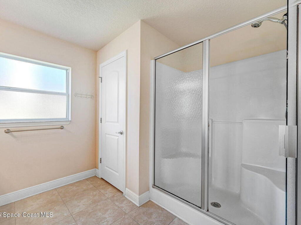 2074 Botanica Circle, Melbourne, FL 32904