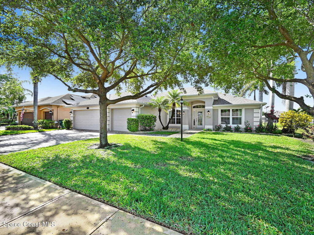 2074 Botanica Circle, Melbourne, FL 32904