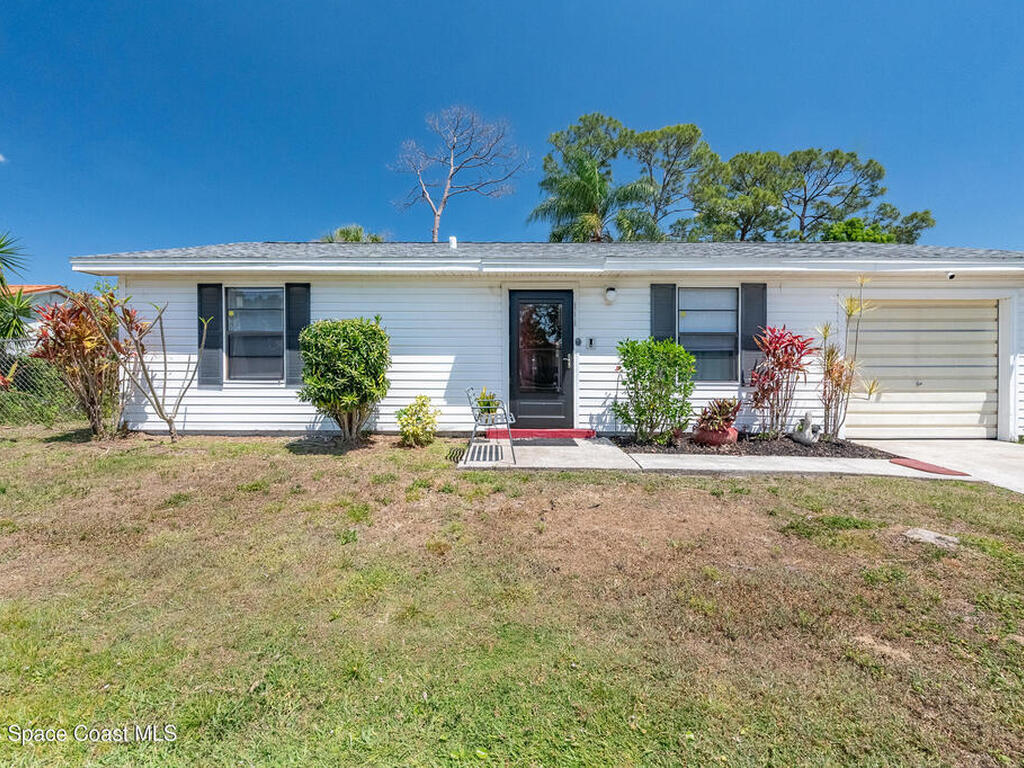 999 Jupiter Boulevard, Palm Bay, FL 32907