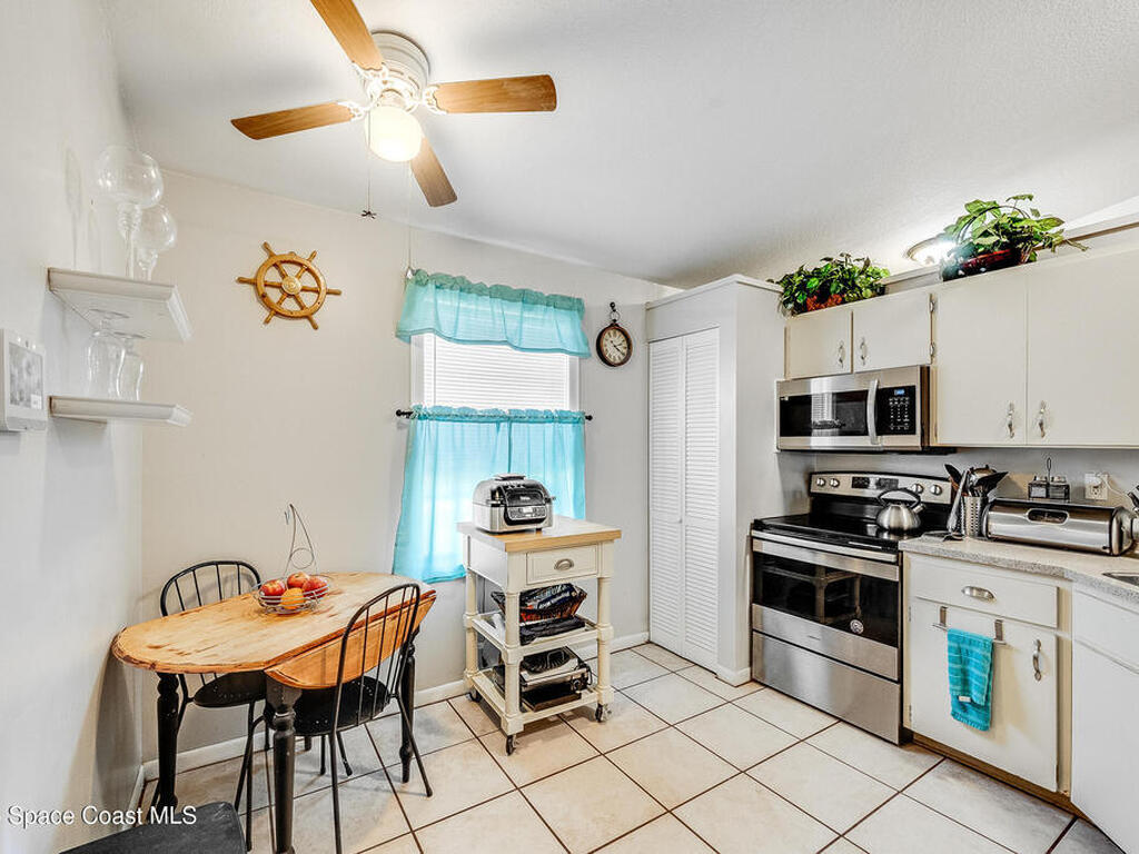 999 Jupiter Boulevard, Palm Bay, FL 32907
