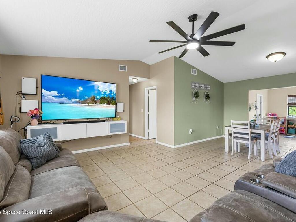 1087 Flower Street, Palm Bay, FL 32907