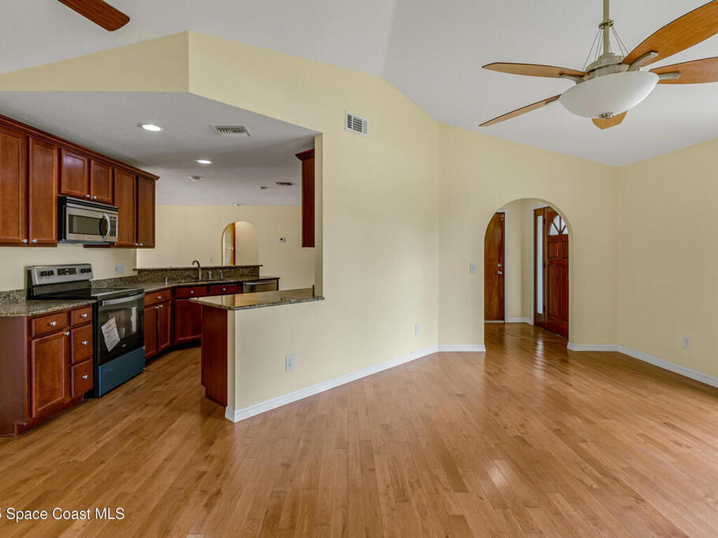 991 Tahiti Avenue, Palm Bay, FL 32909