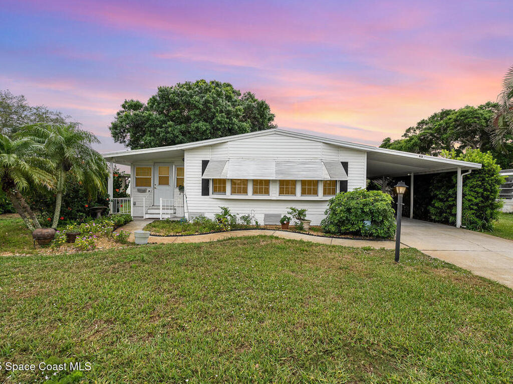 915 Balsam Street, Barefoot Bay, FL 32976