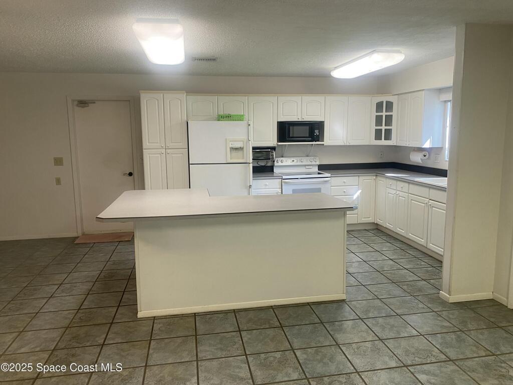 10106 Donhill Court, Orlando, FL 32821