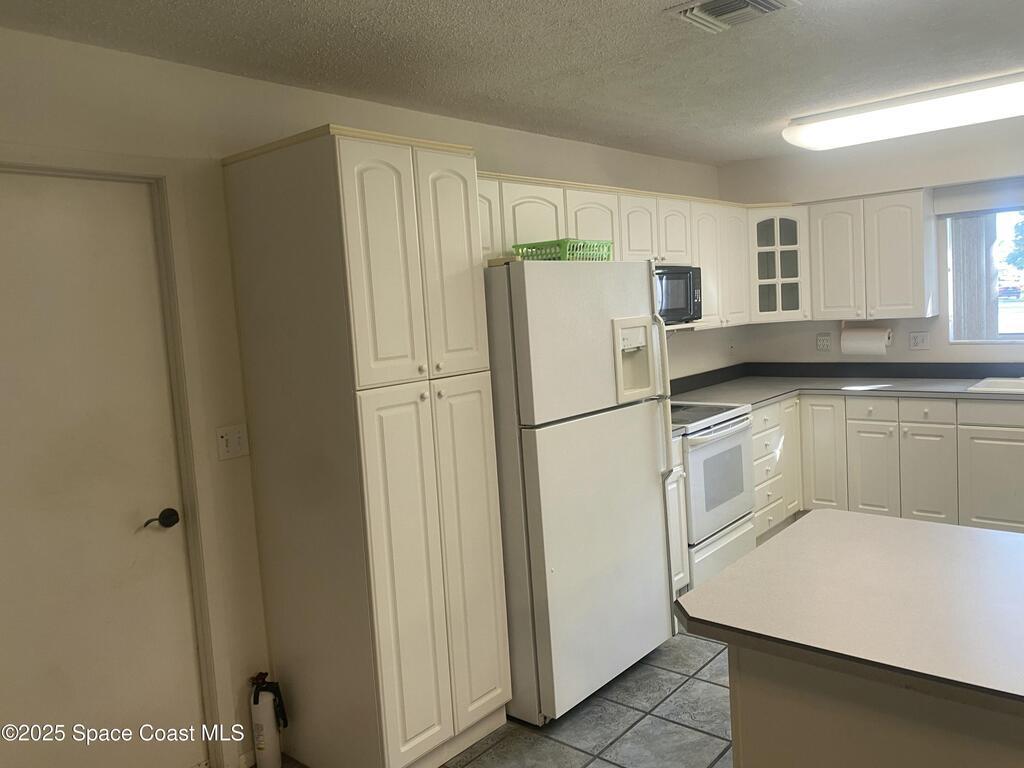 10106 Donhill Court, Orlando, FL 32821