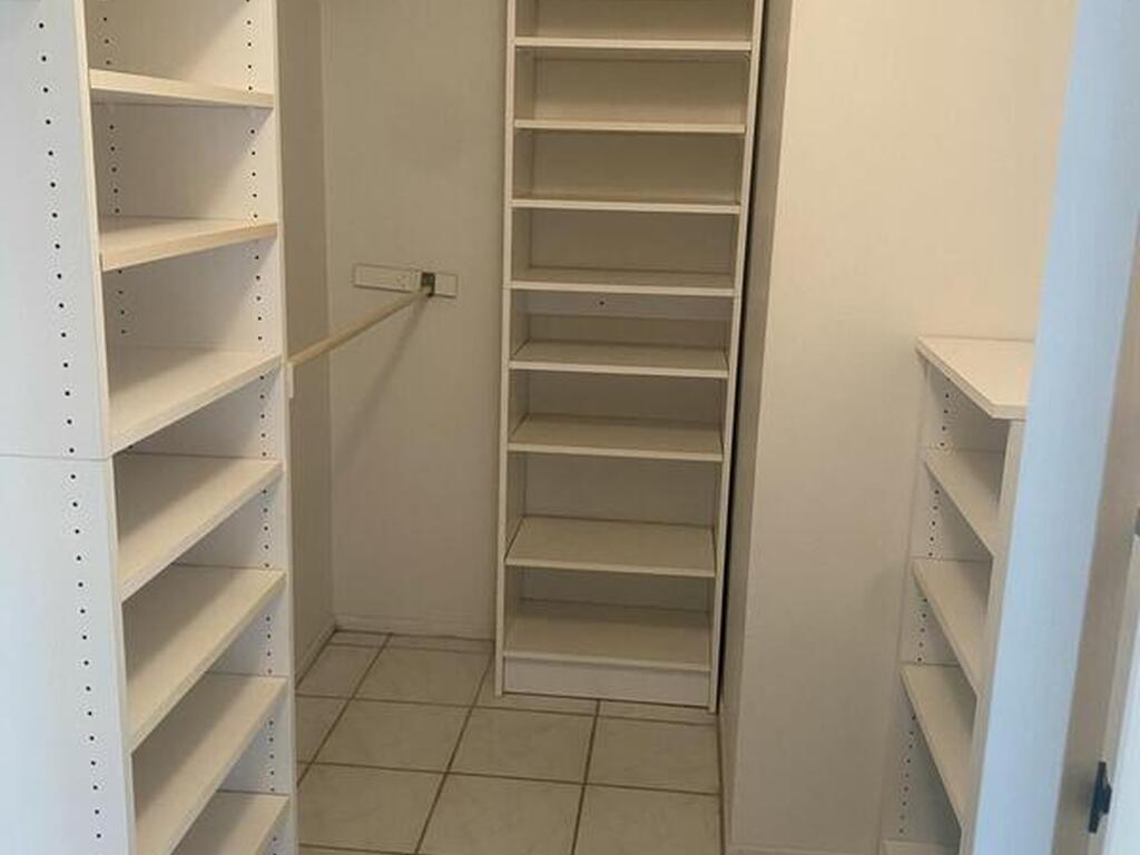 10106 Donhill Court, Orlando, FL 32821
