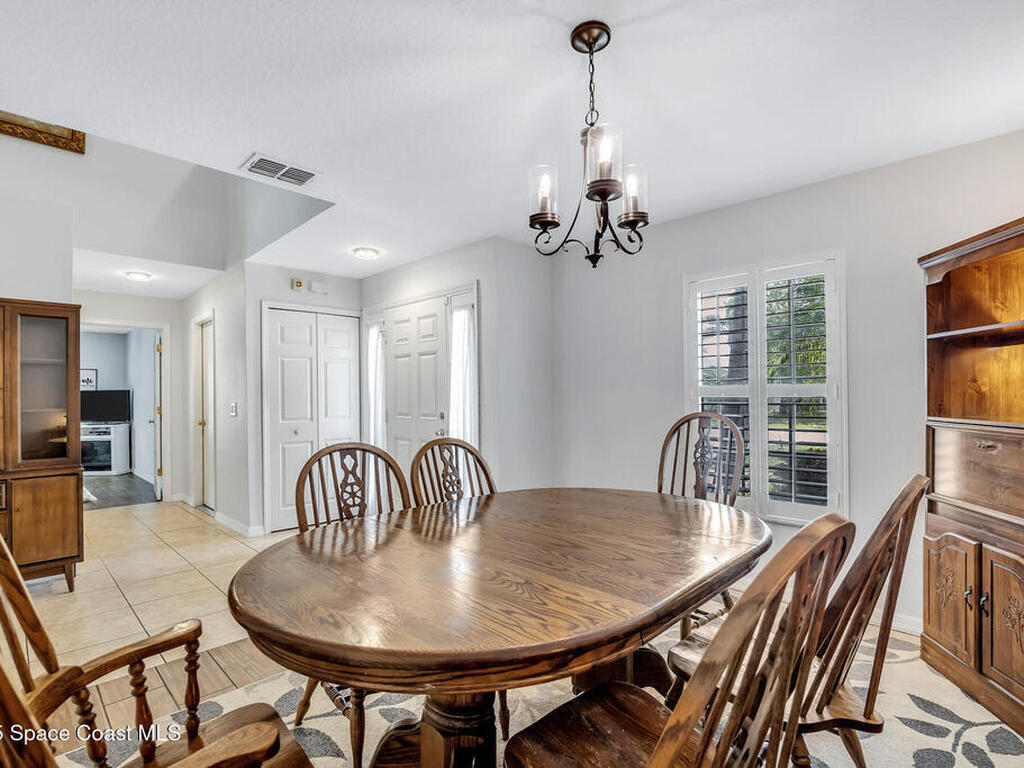 2338 Maeve Circle, Melbourne, FL 32904