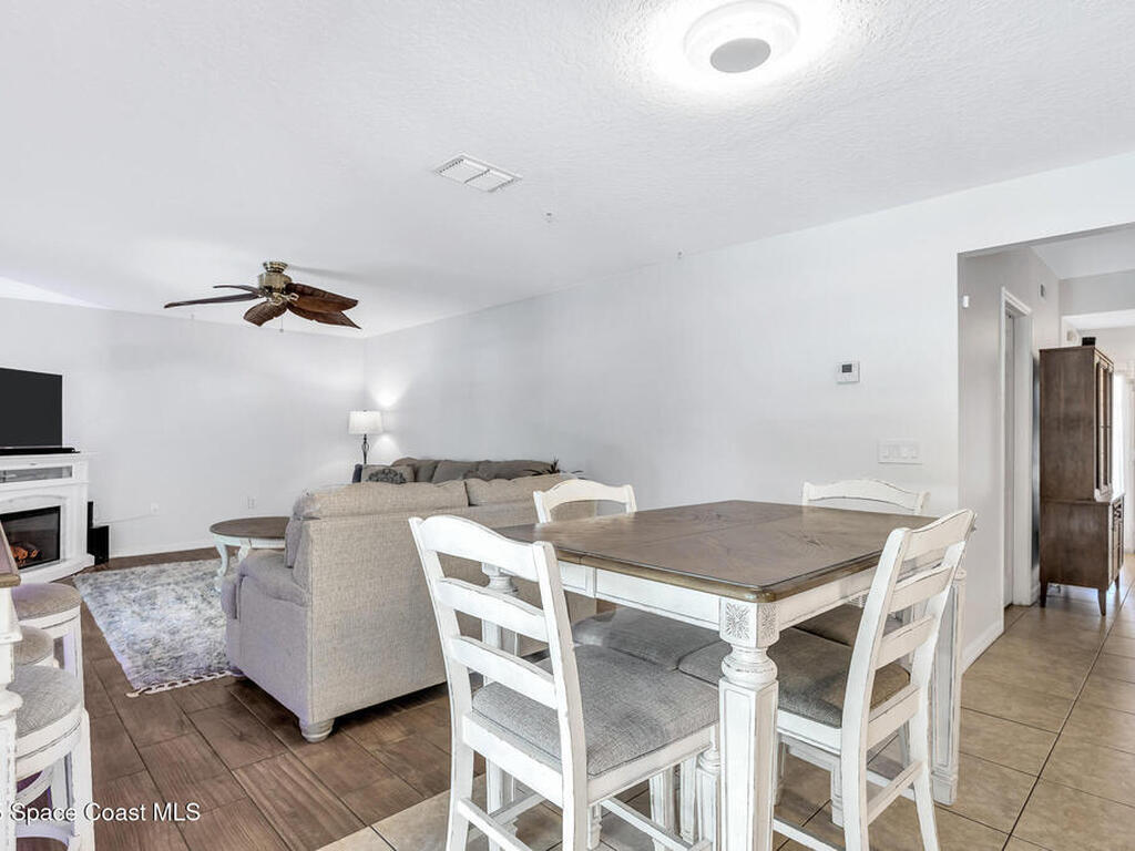 2338 Maeve Circle, Melbourne, FL 32904