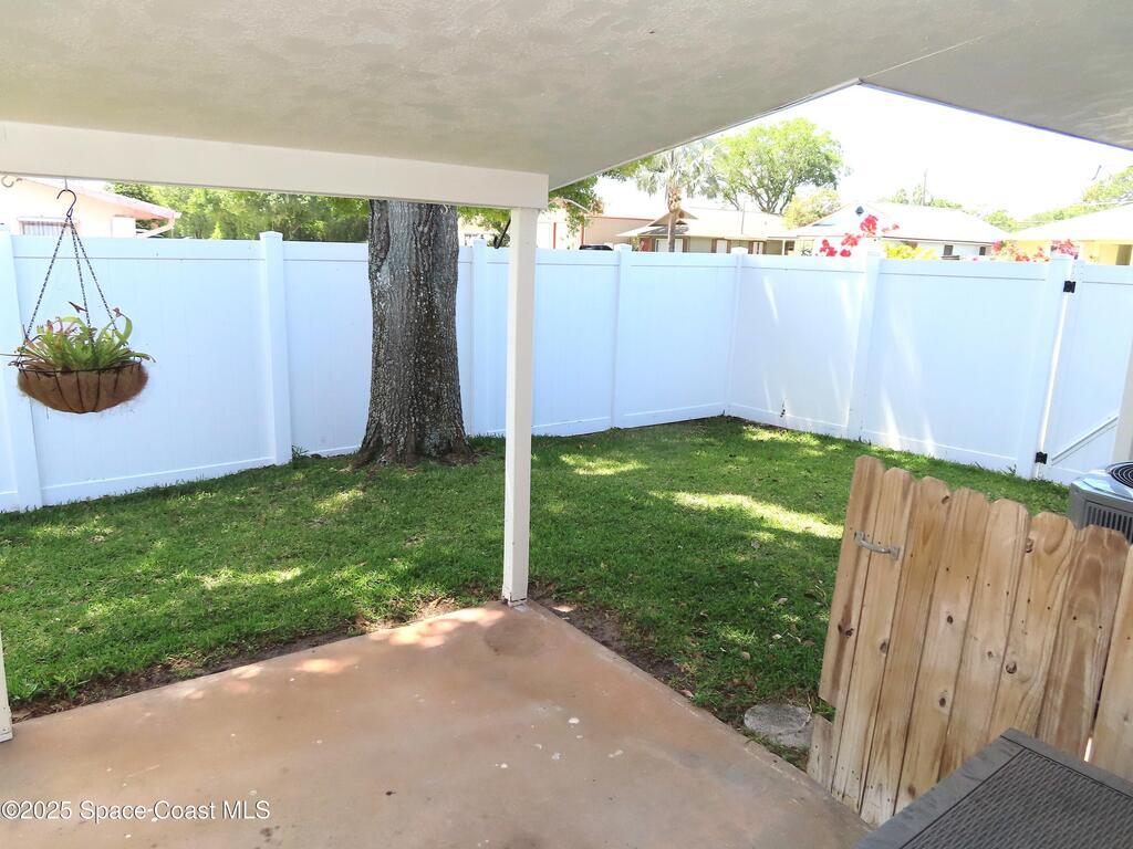 8725 22nd Street, Vero Beach, FL 32966