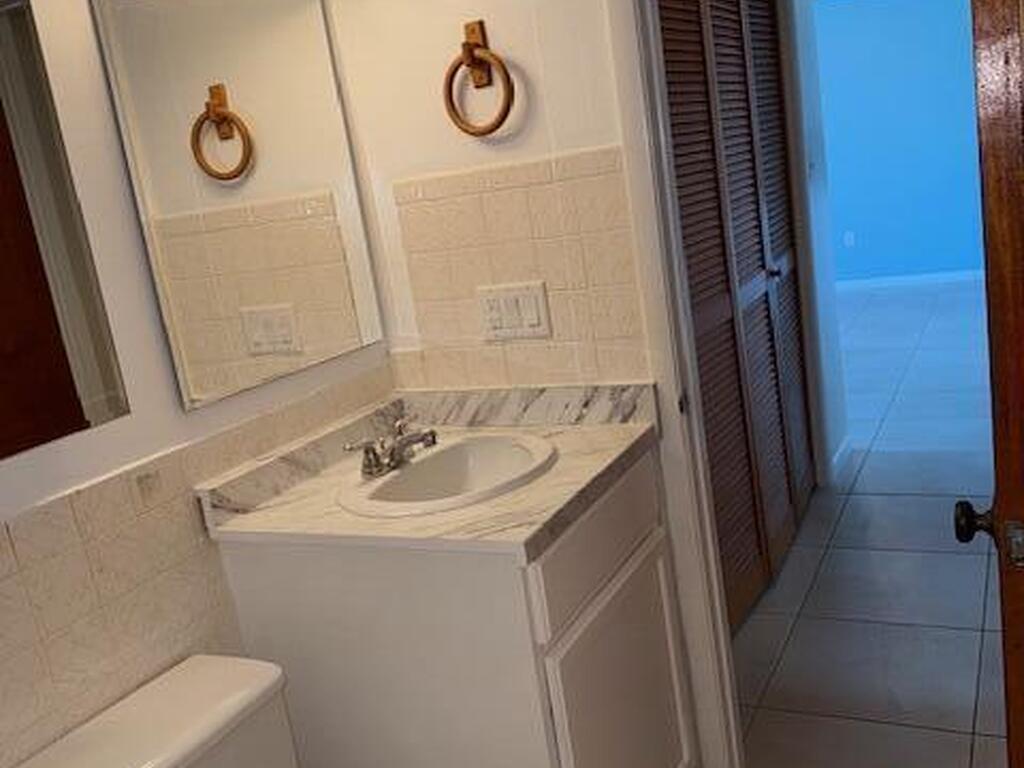 2101 S Atlantic Avenue, Cocoa Beach, FL 32931