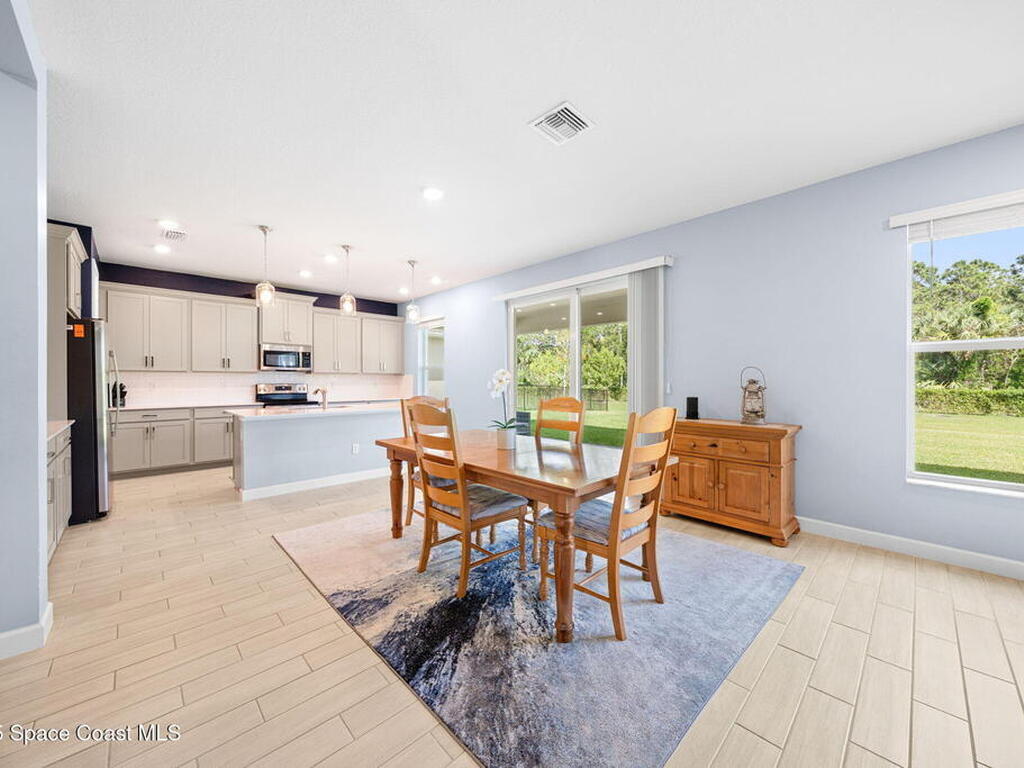 544 Veridian Circle, Palm Bay, FL 32907