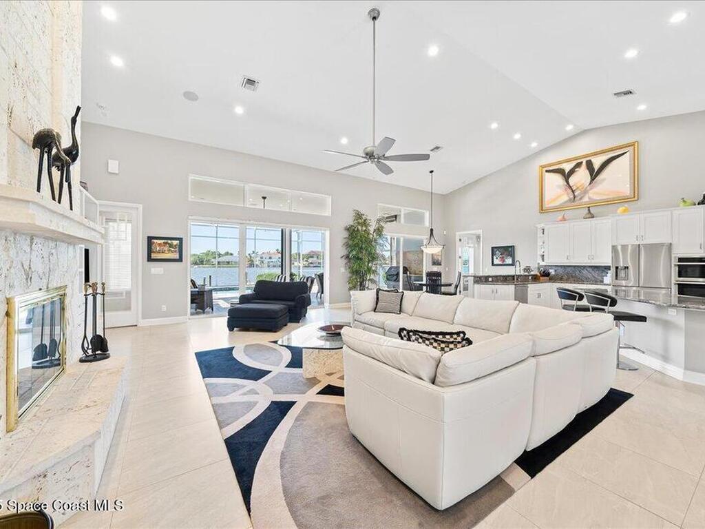 110 W Bay Drive, Cocoa Beach, FL 32931