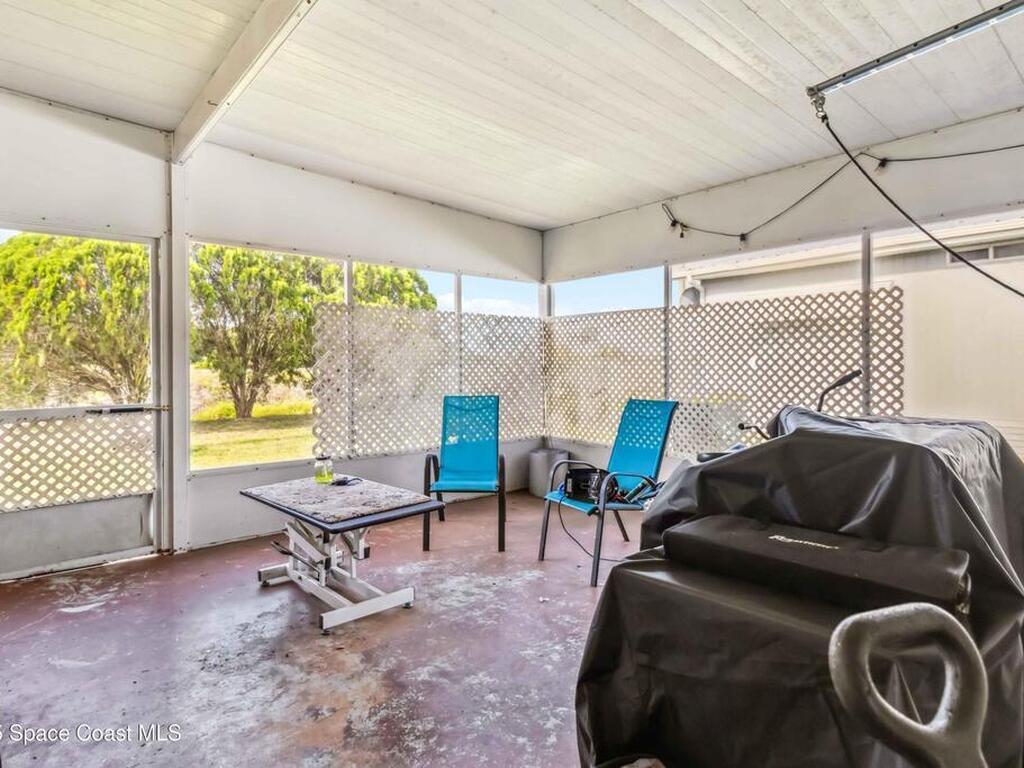 901 Laurel Circle, Barefoot Bay, FL 32976