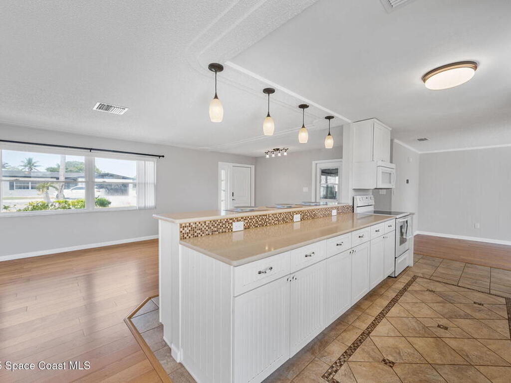 437 Eagle Drive, Satellite Beach, FL 32937