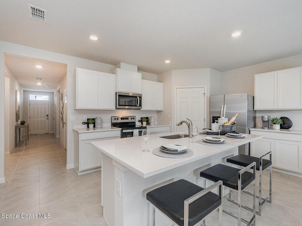 1587 Jupiter Boulevard, Palm Bay, FL 32907