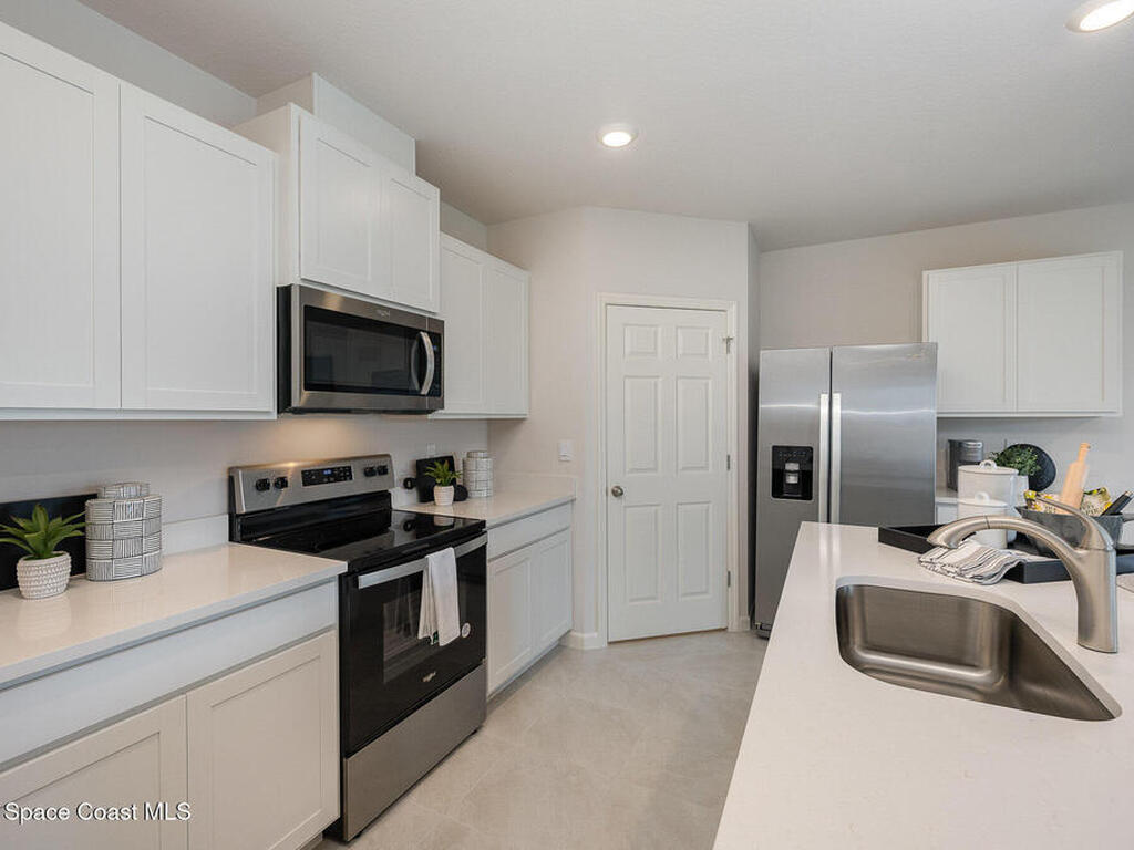 1587 Jupiter Boulevard, Palm Bay, FL 32907