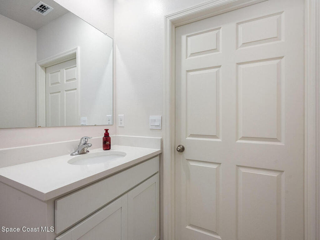 1587 Jupiter Boulevard, Palm Bay, FL 32907