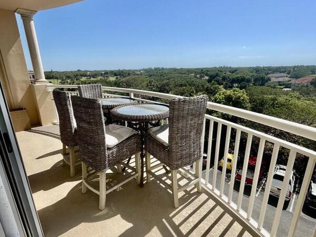 130 Warsteiner Way, Melbourne Beach, FL 32951