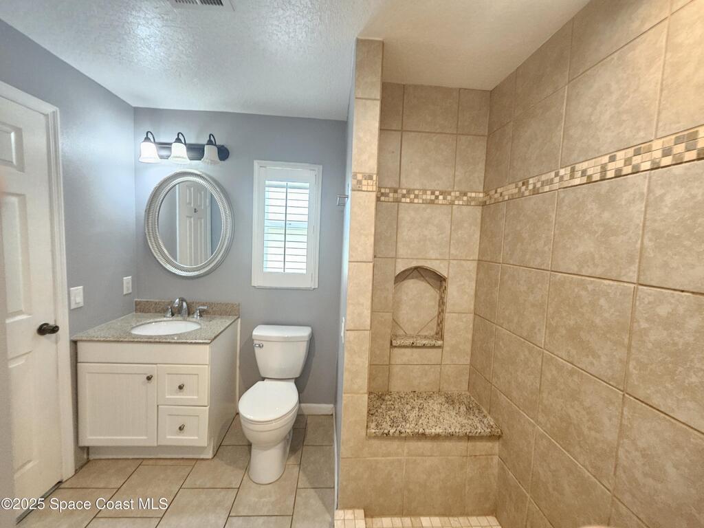 590 Charlotta Avenue, Palm Bay, FL 32909