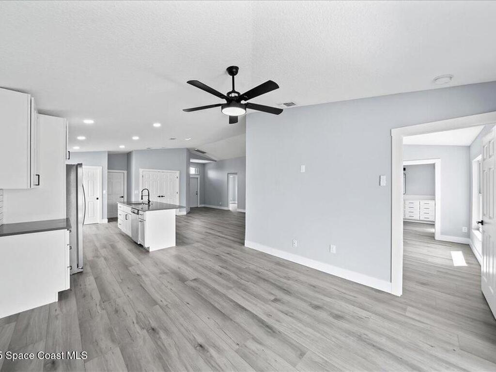 1925 Bayhill Drive, Melbourne, FL 32940