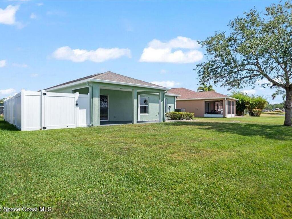 1925 Bayhill Drive, Melbourne, FL 32940