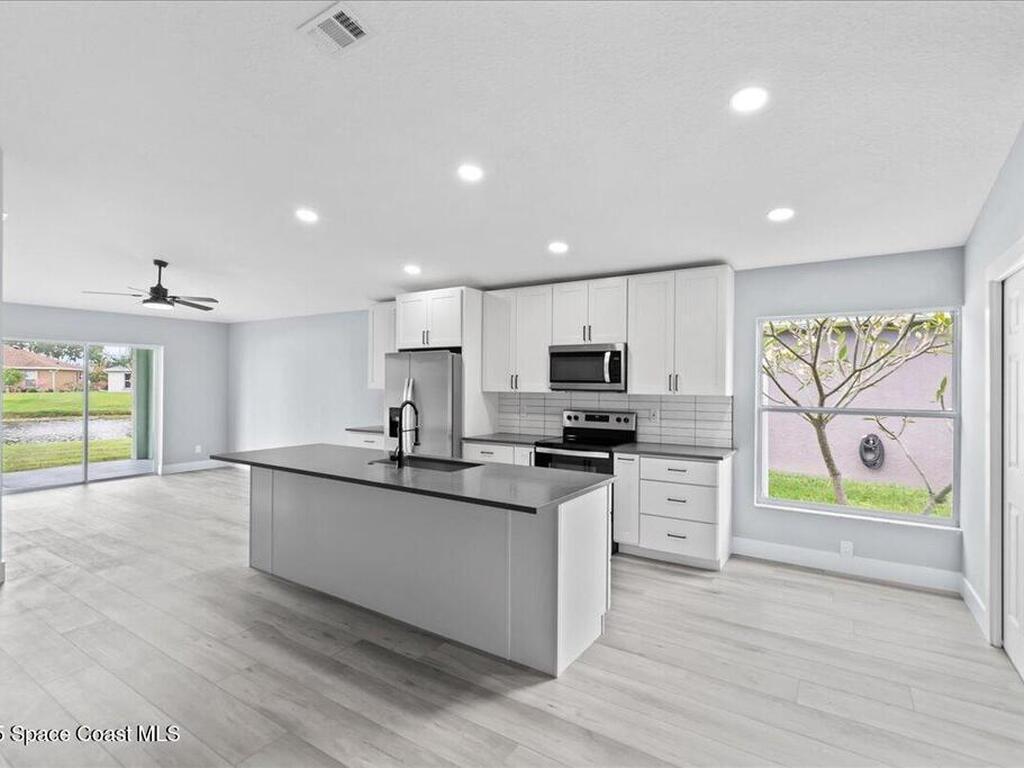 1925 Bayhill Drive, Melbourne, FL 32940