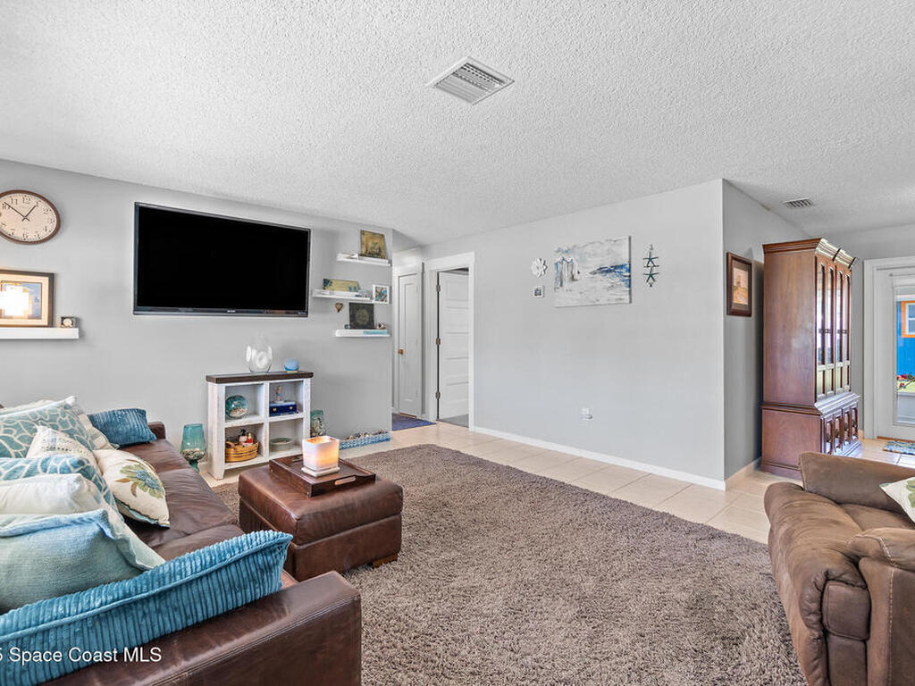 588 Kale Street, Satellite Beach, FL 32937