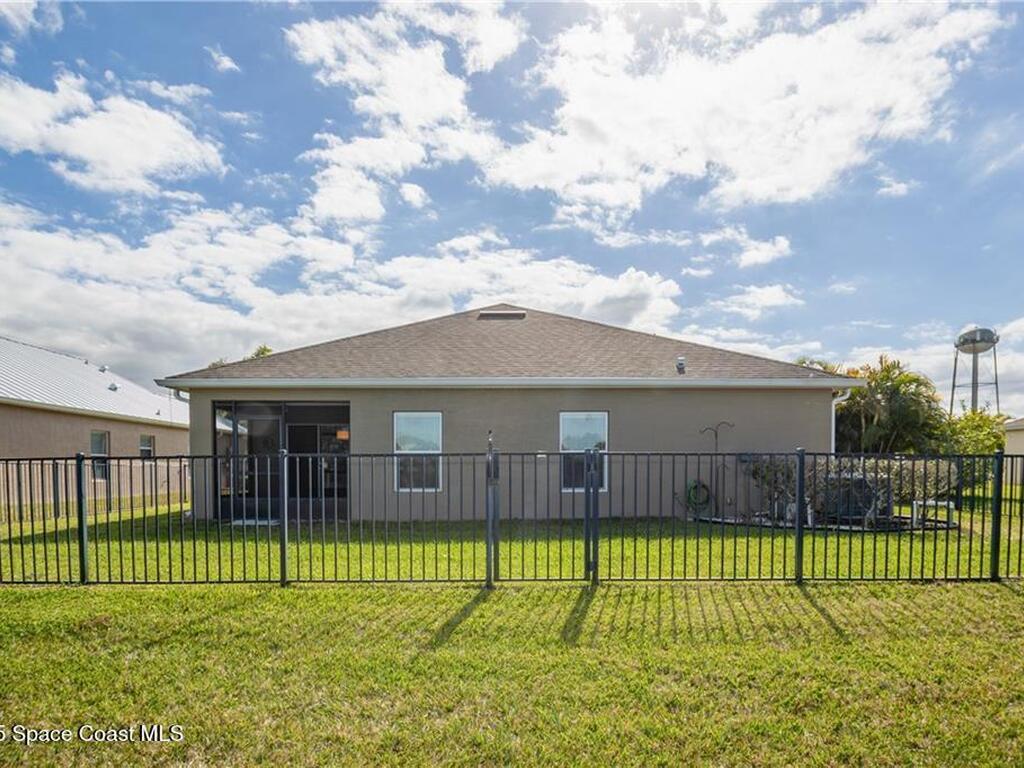 120 Amherst Lane, Sebastian, FL 32958