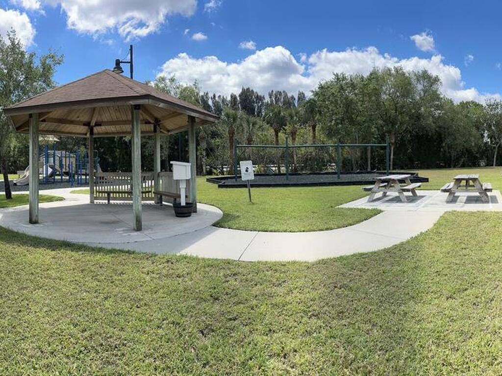 654 Dryden Circle, Cocoa, FL 32926