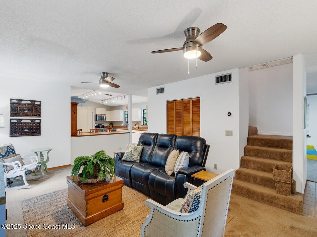3330 25th Street, Vero Beach, FL 32968